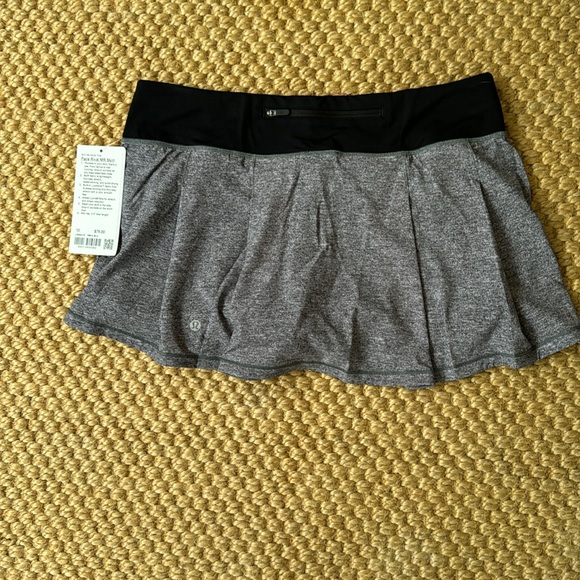 NWT lululemon Pace Rival MR Skirt gray and black - size 10 - Picture 3 of 6